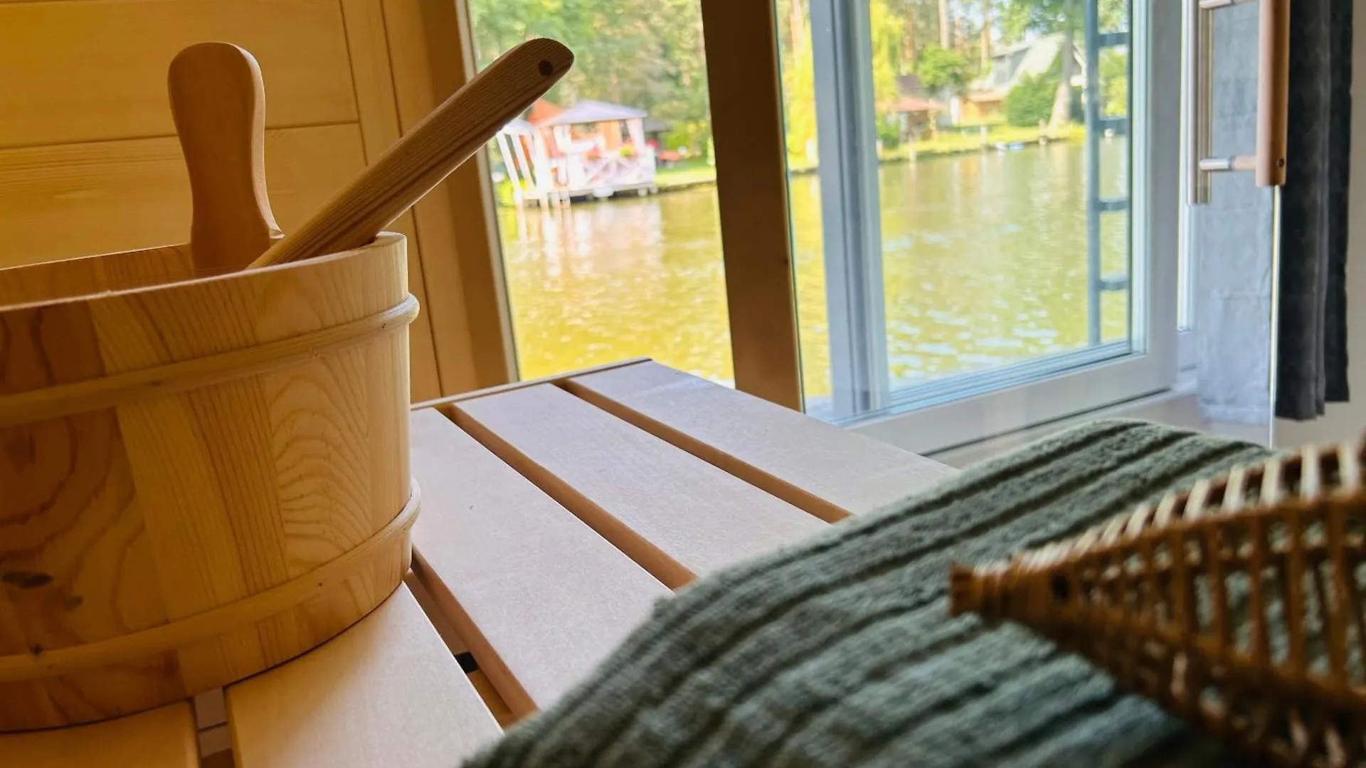 Moonrooms - Luxus Hausboot Berlin Holiday home